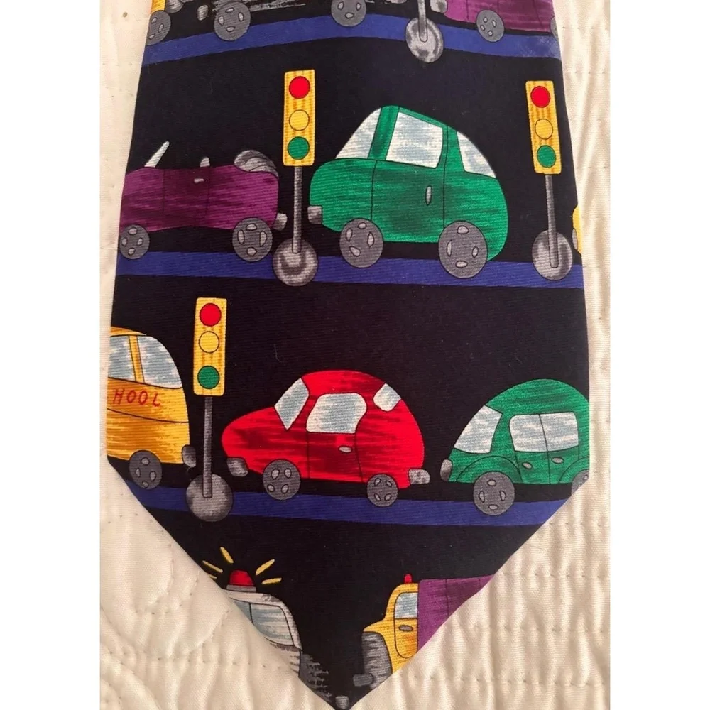 “TrafficLights” by Caila Age 10 Artwork @ Save the Children Men’s Tie 100% Silk - Picture 2 of 7